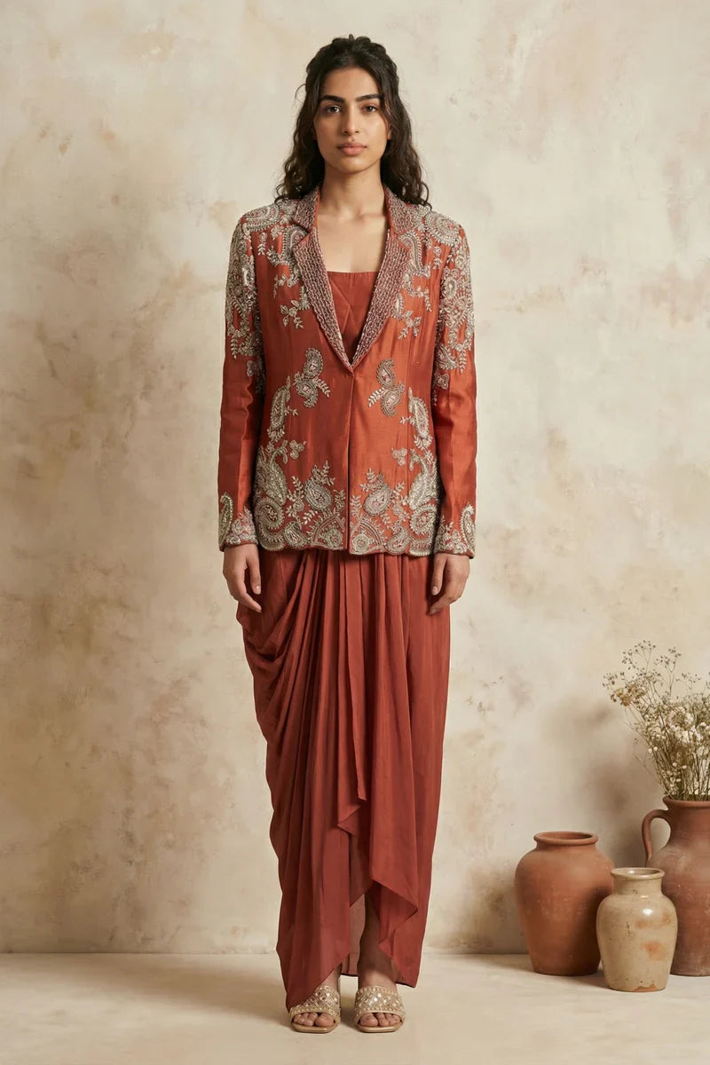 What to Wear When Your Wedding Has Both Traditional & Modern Ceremonies