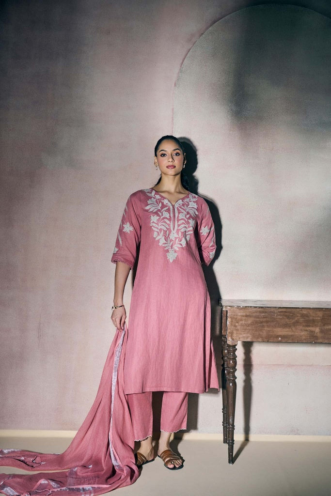 Dusty Rose Linen Kurta Set with Thread Embroidery and Appliqué