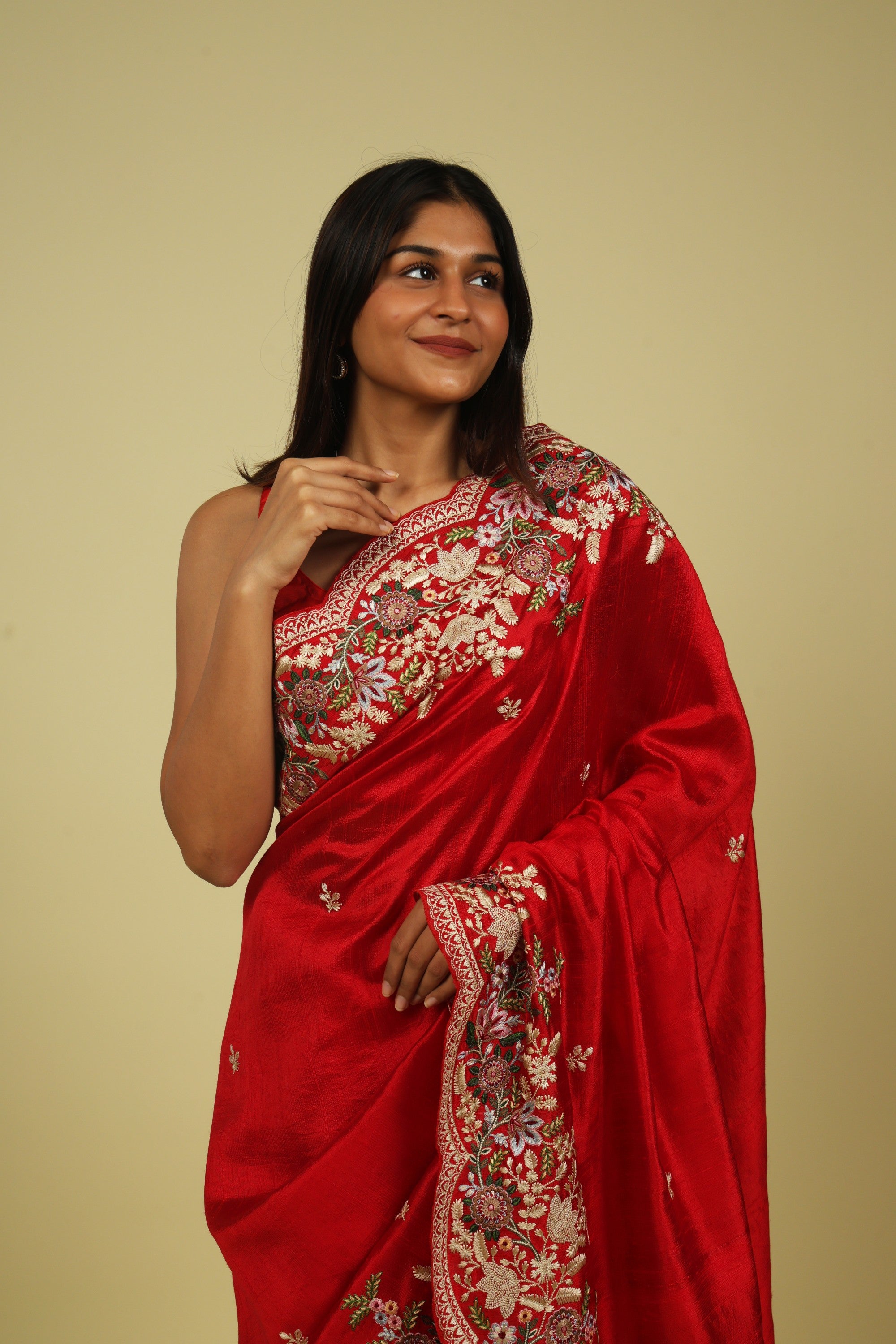 Red Handloom Tussar Saree with Thread Work Motifs & Multi-Thread Border