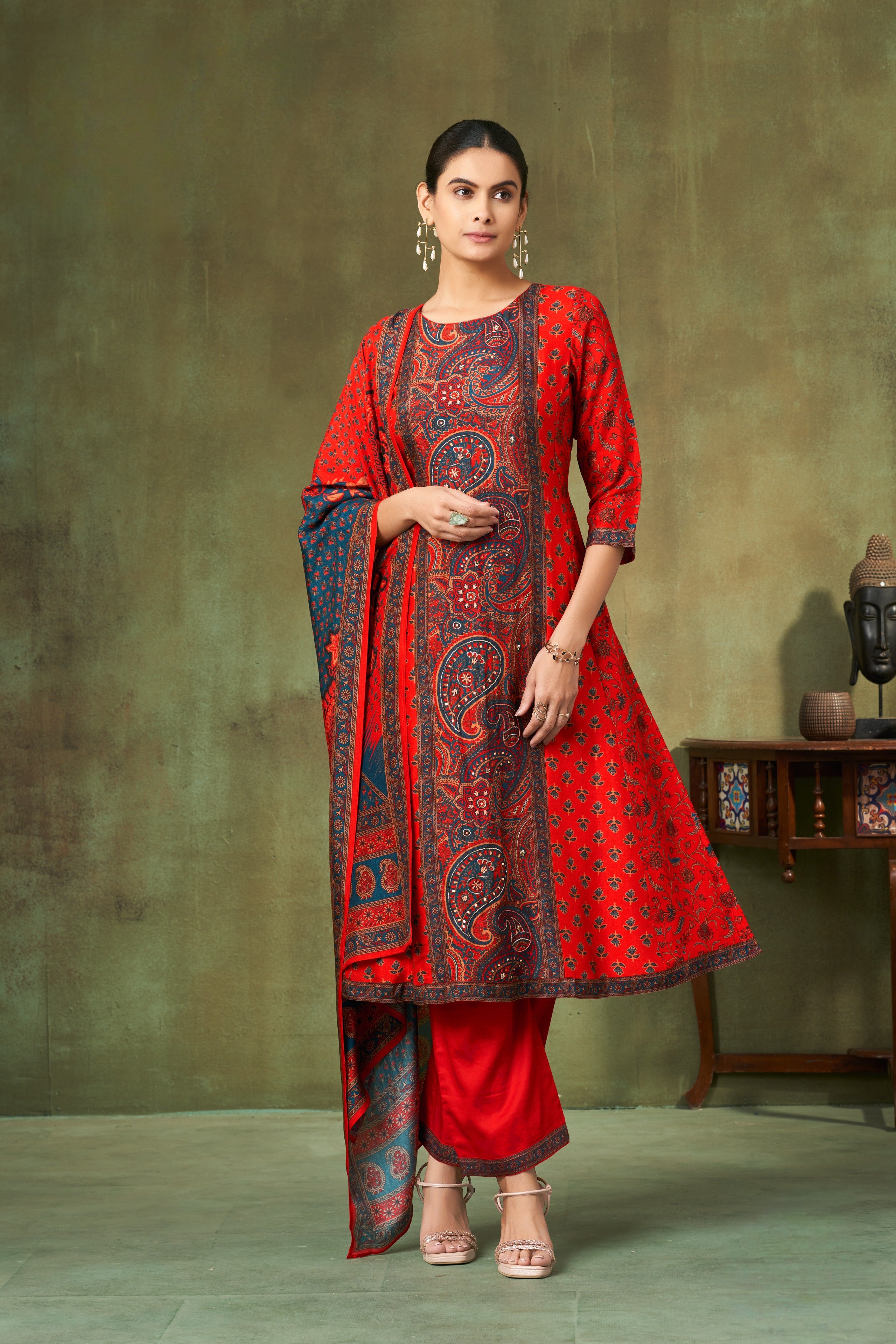 Crimson Printed Crepe Kurta Set with Contrast Paisley Dupatta