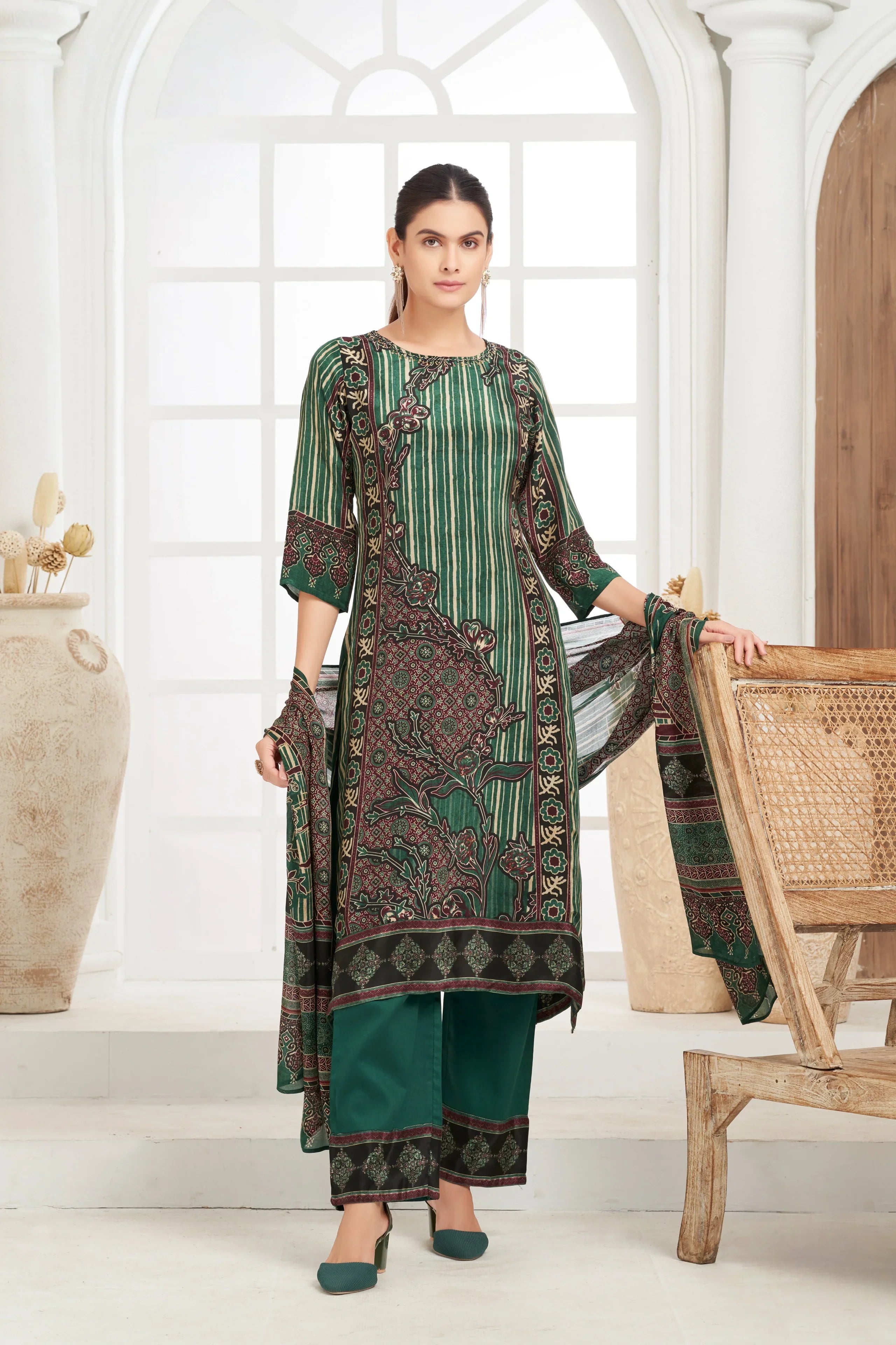 Emerald Green Kurta Set with Heritage Printed Dupatta | Mokshaa