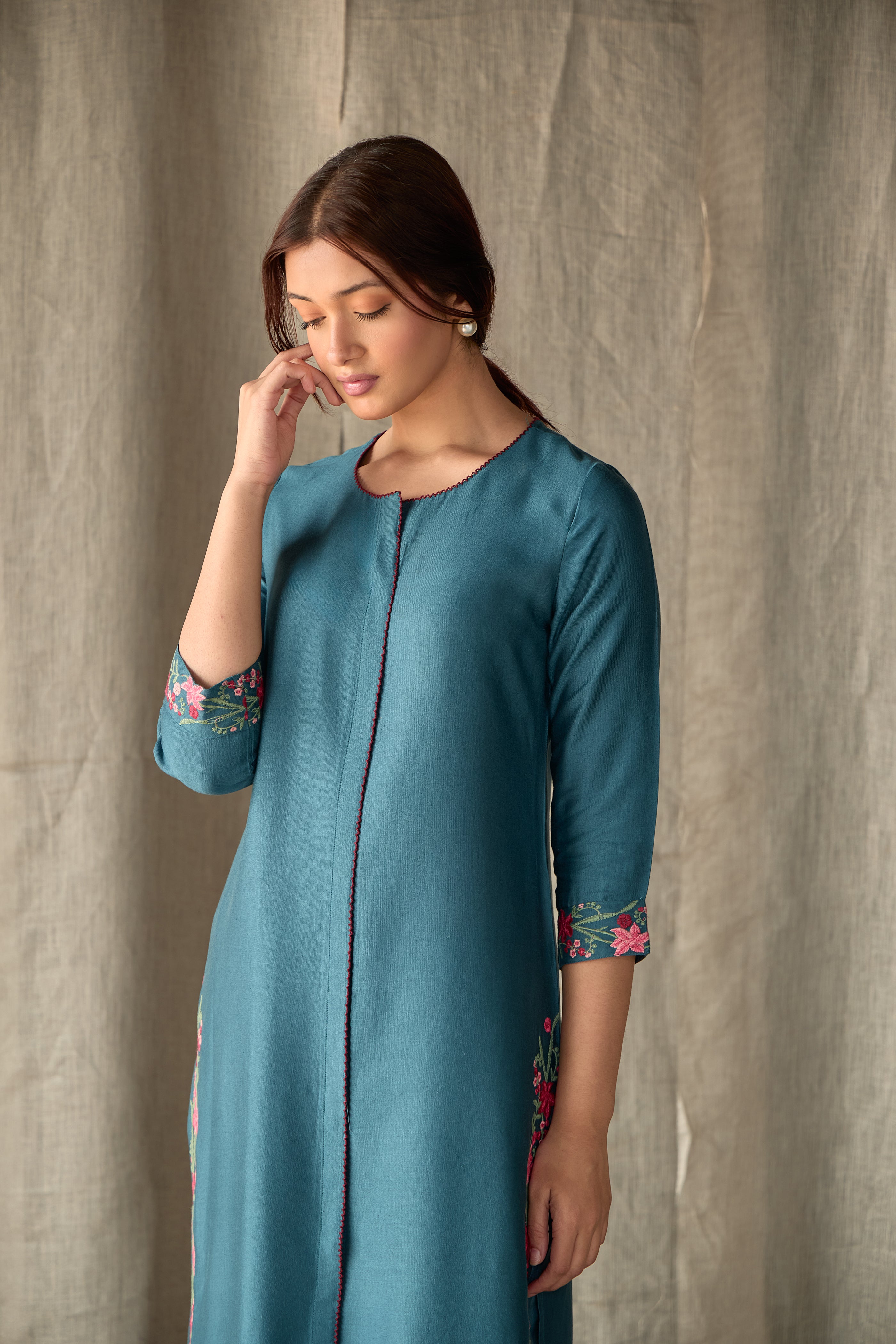 Teal Floral Ecovero Linen Kurta Set - Mokshaa