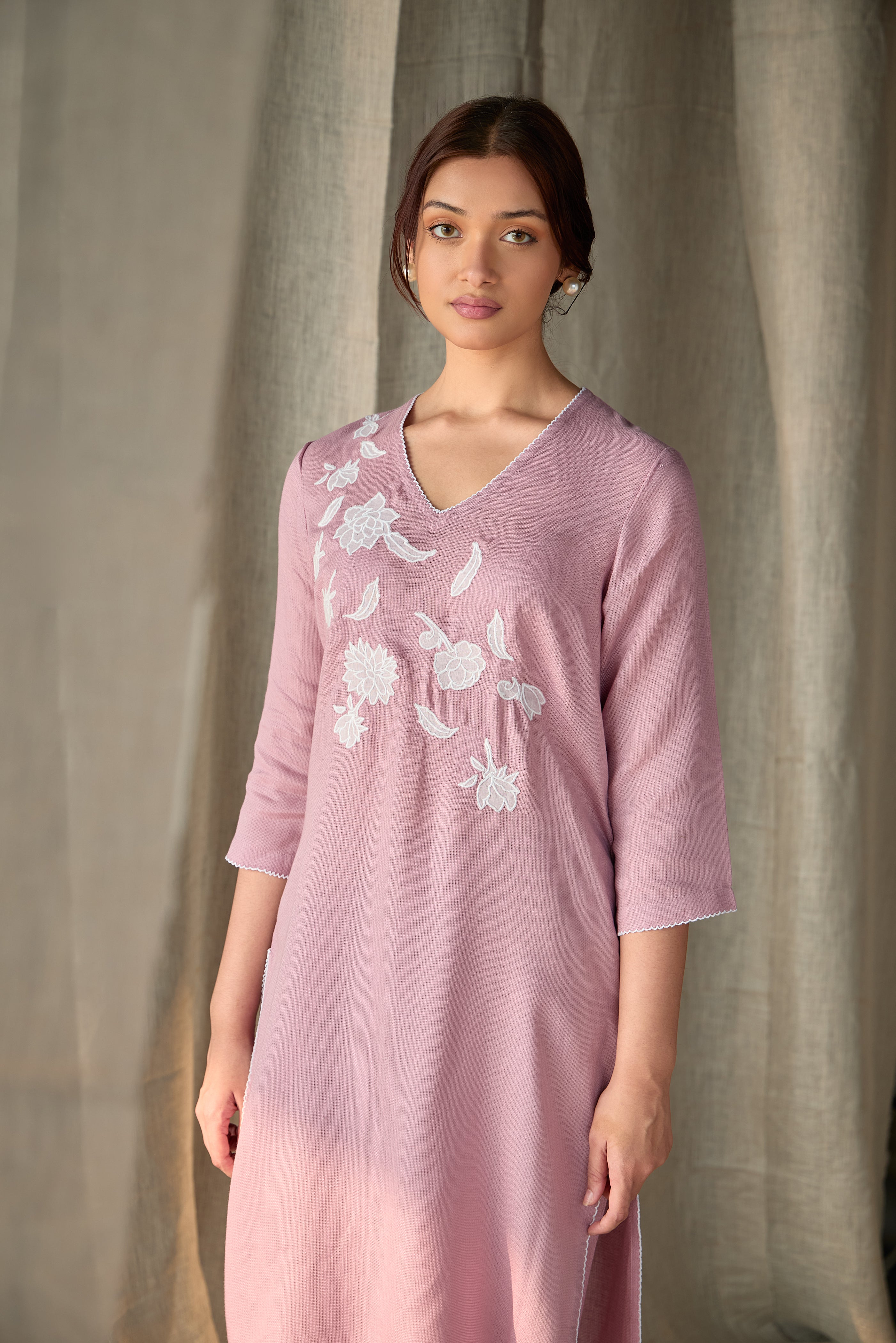 Blossom Pink Applique Linen Kurta Set - Mokshaa