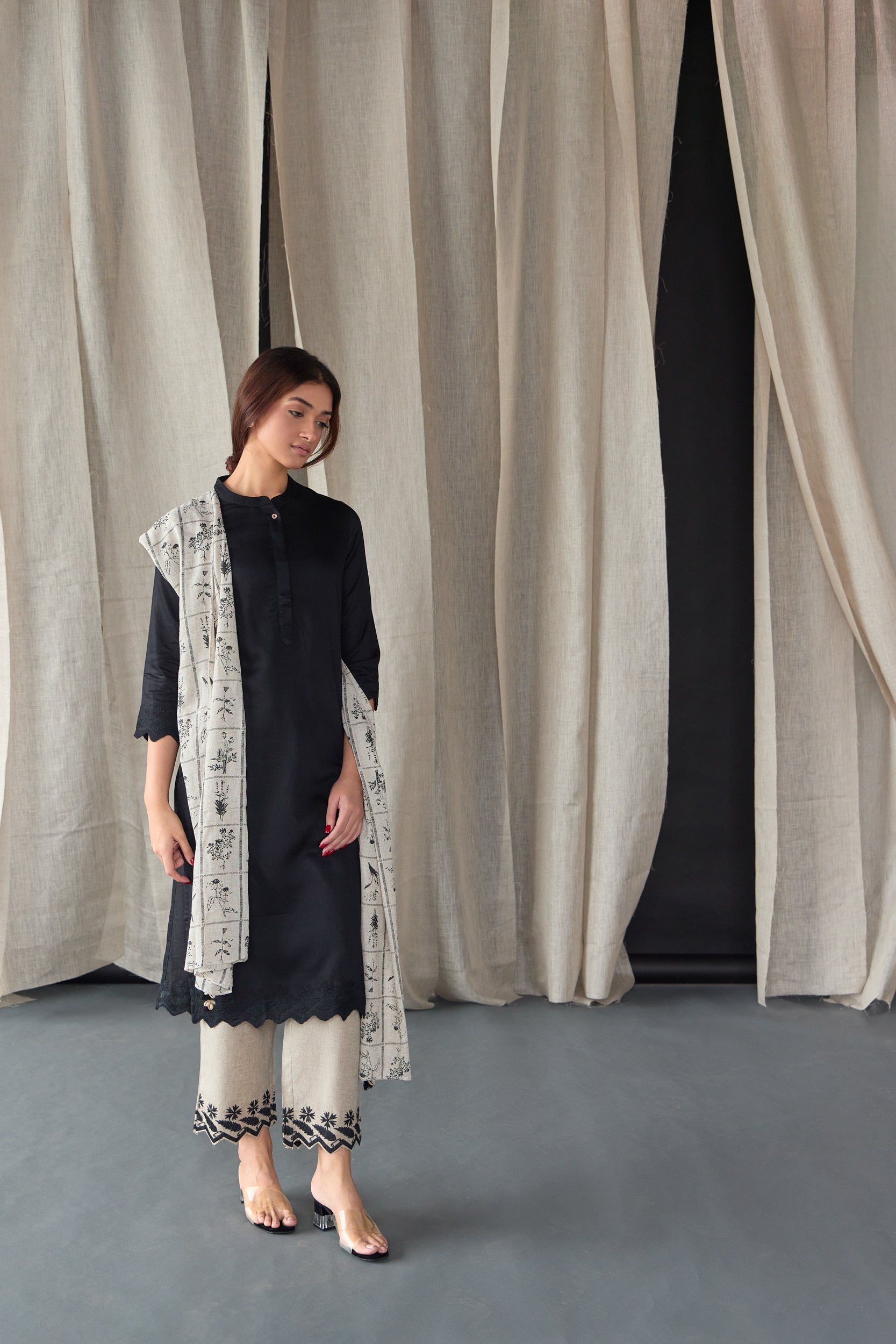 Hand Scalloped Black Kurta set with Tonal Embroidery