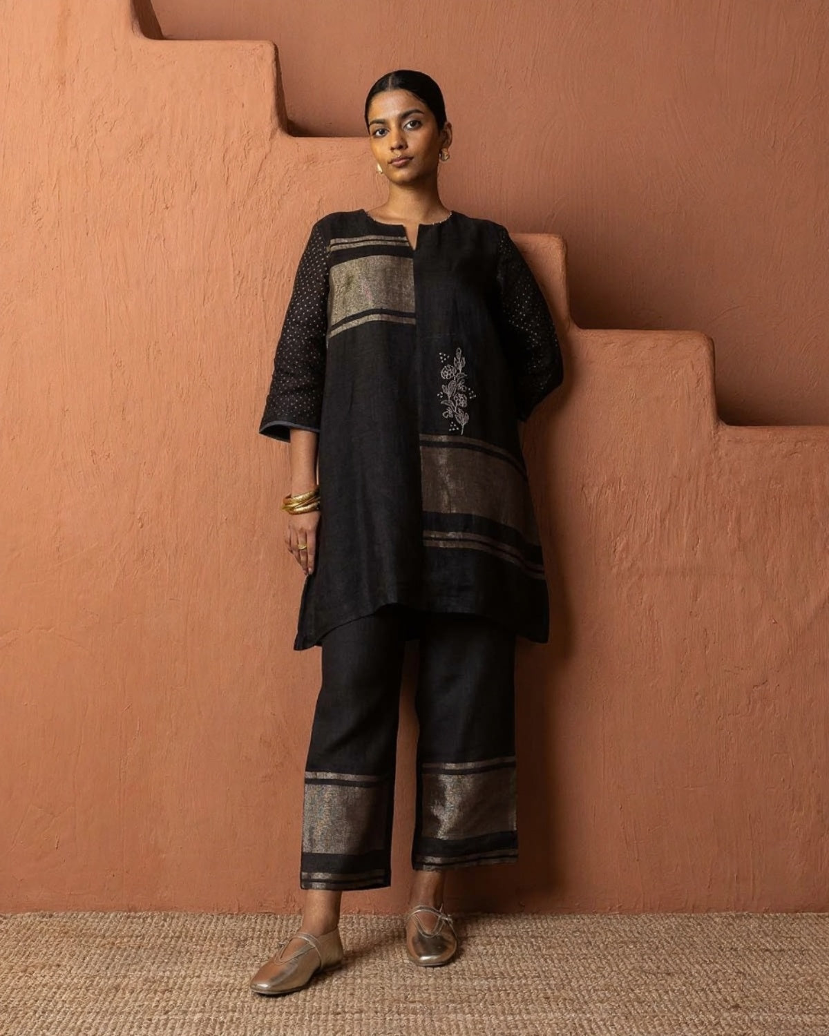 Black Metallic Accents Textured Linen Co-ord Set