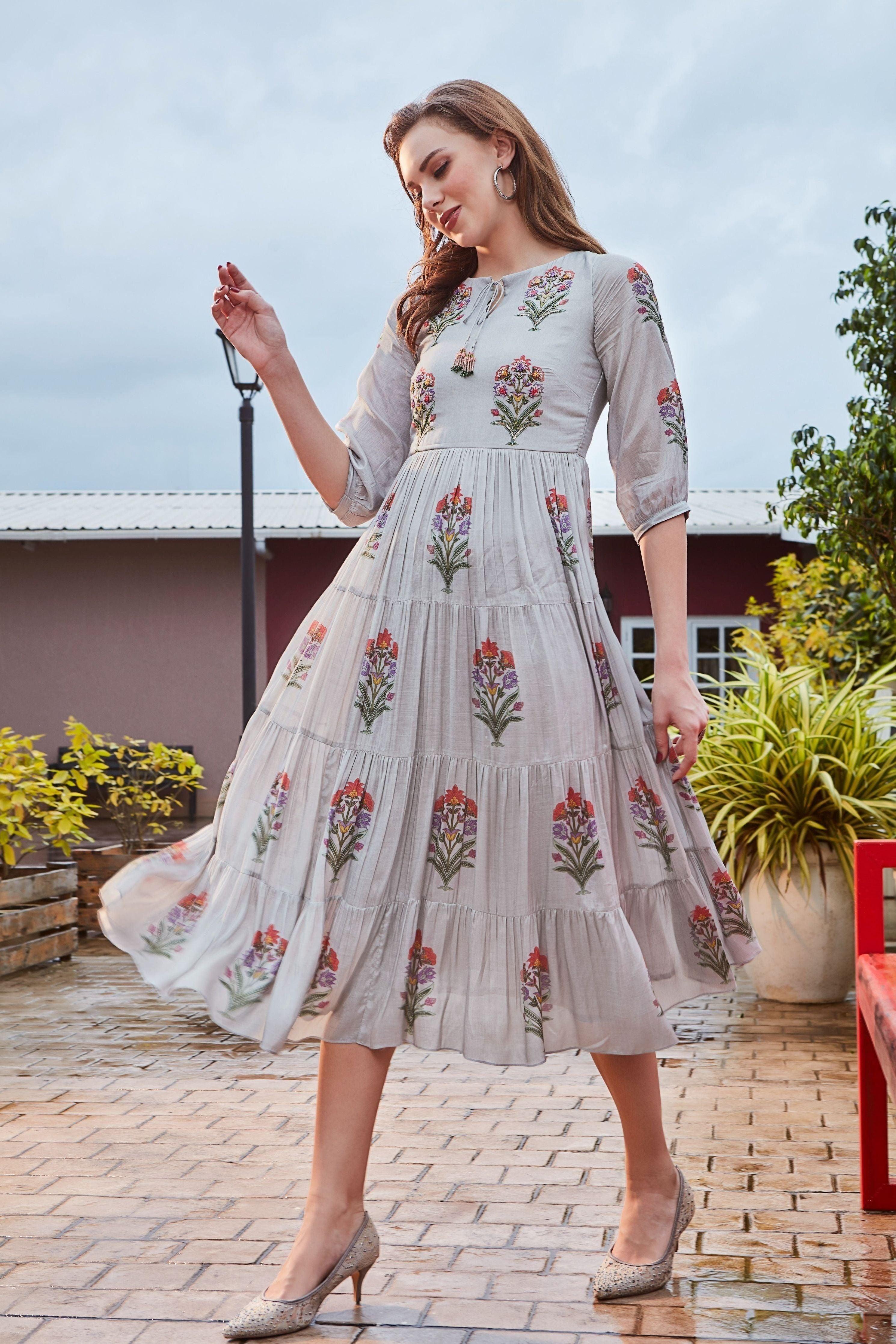 Elegant Light Grey Printed Dress Mokshaa