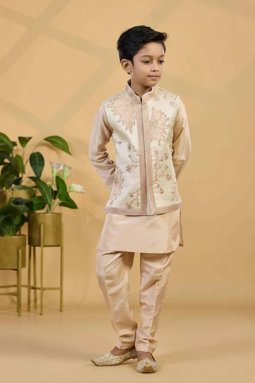 Peach Kurta Set with Embroidered Ivory Jacket | Mokshaa