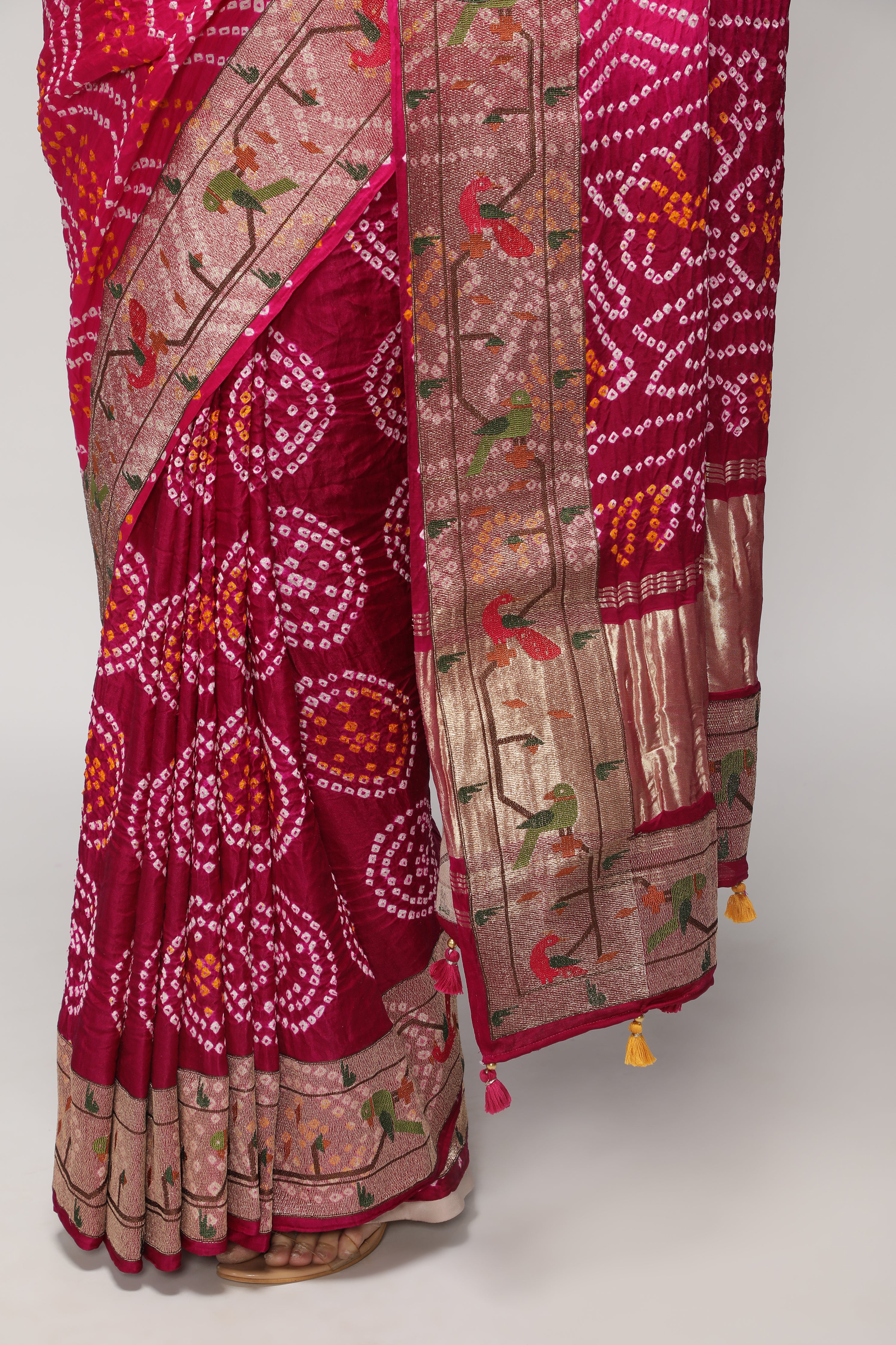 Shaded Rani Pink & Purple Bandni Saree with Paithani Border
