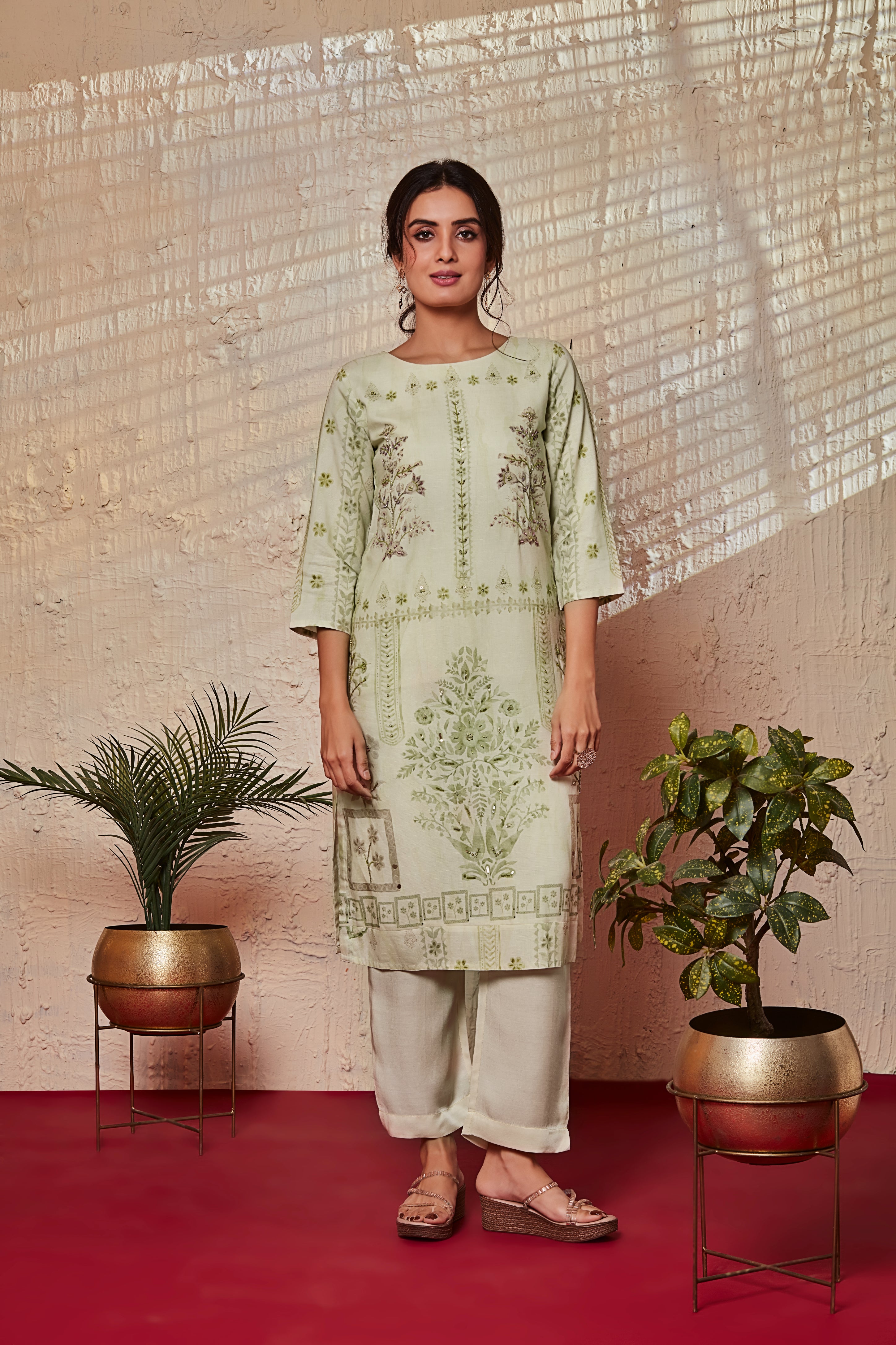 Pistachio Green Crepe Kurta Set with Ethnic Motif Print