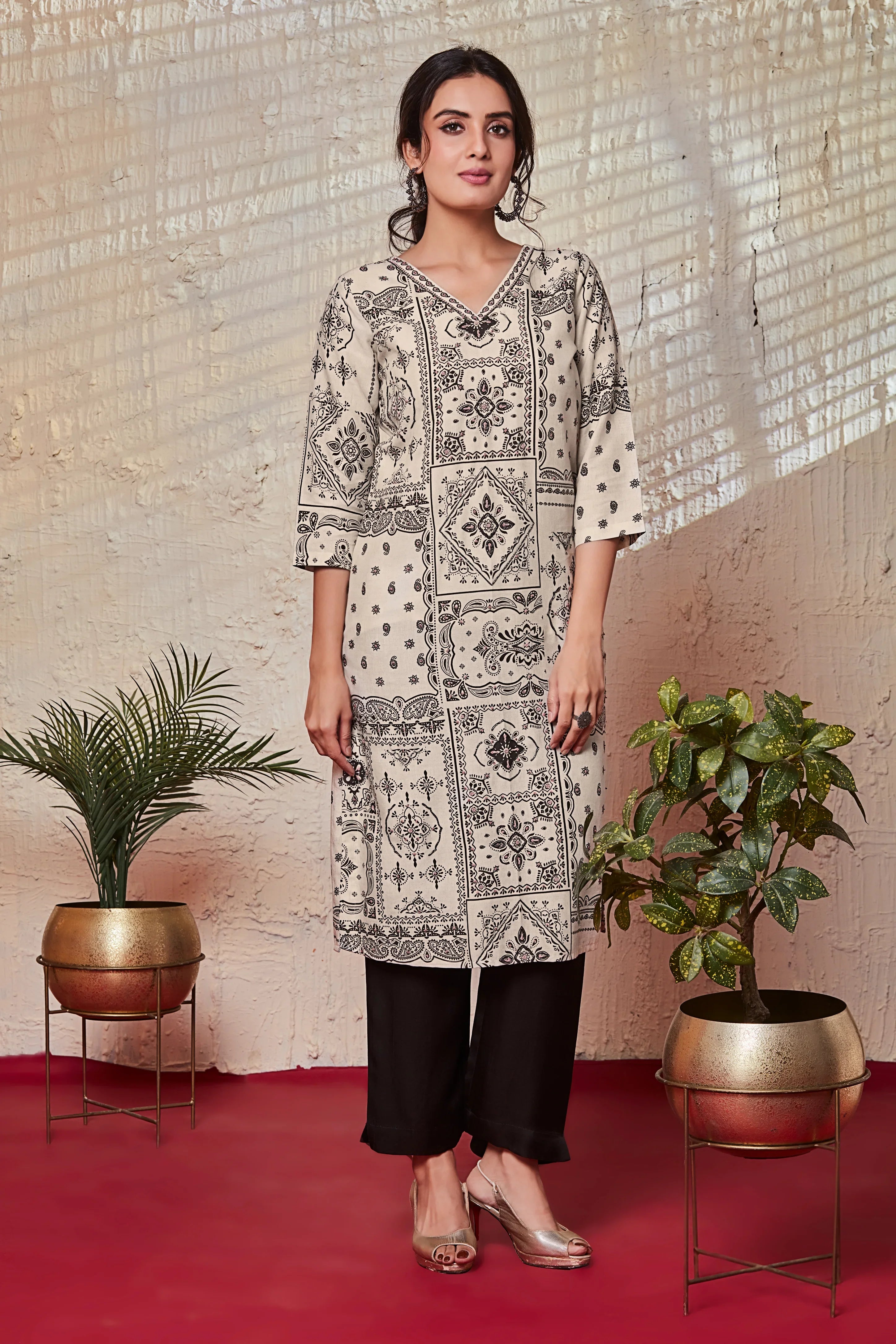 Ivory Black Tile Print Crepe Kurta Set | Mokshaa