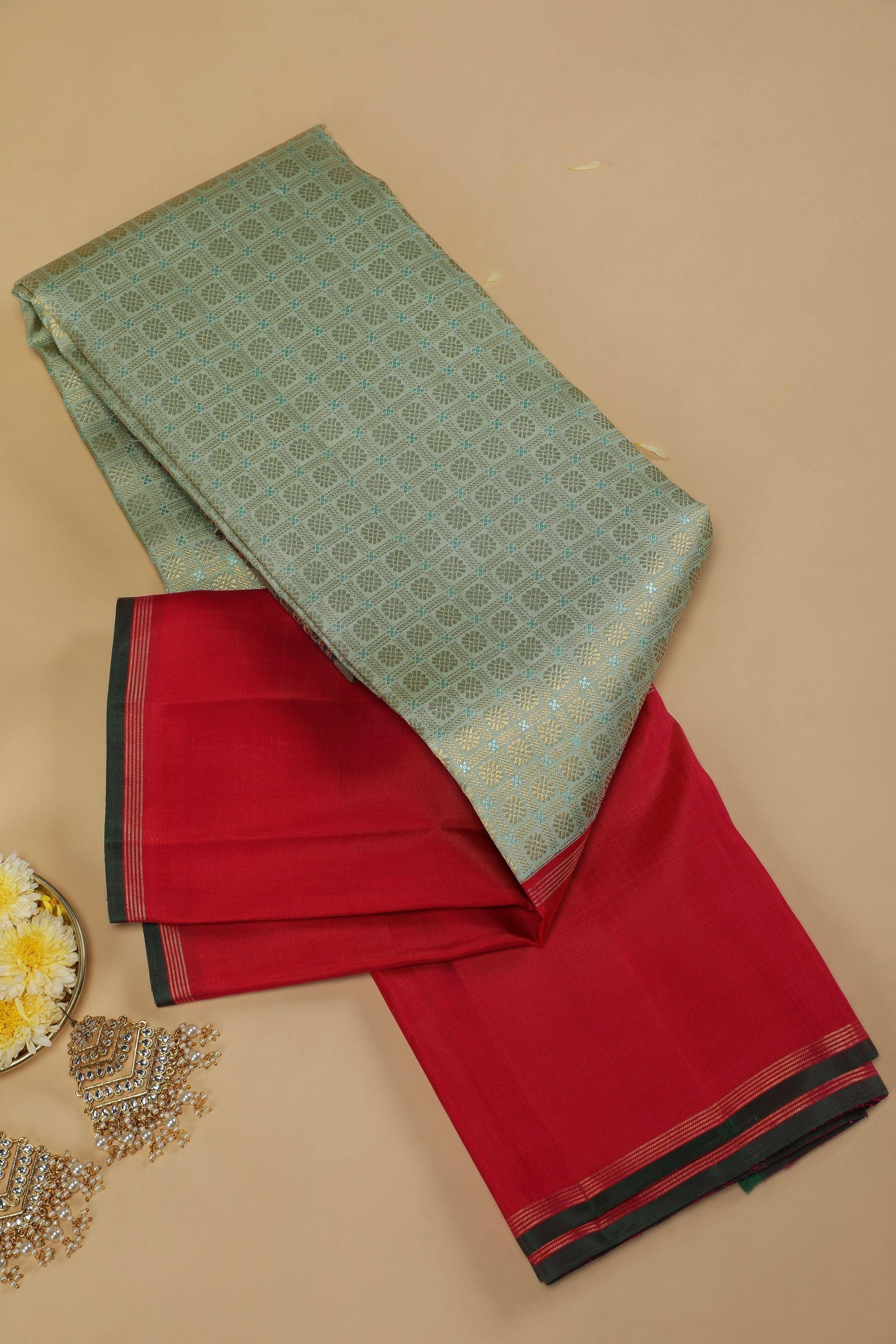 Elegant Cream Kanchipuram Silk Saree (Copy)  Mokshaa