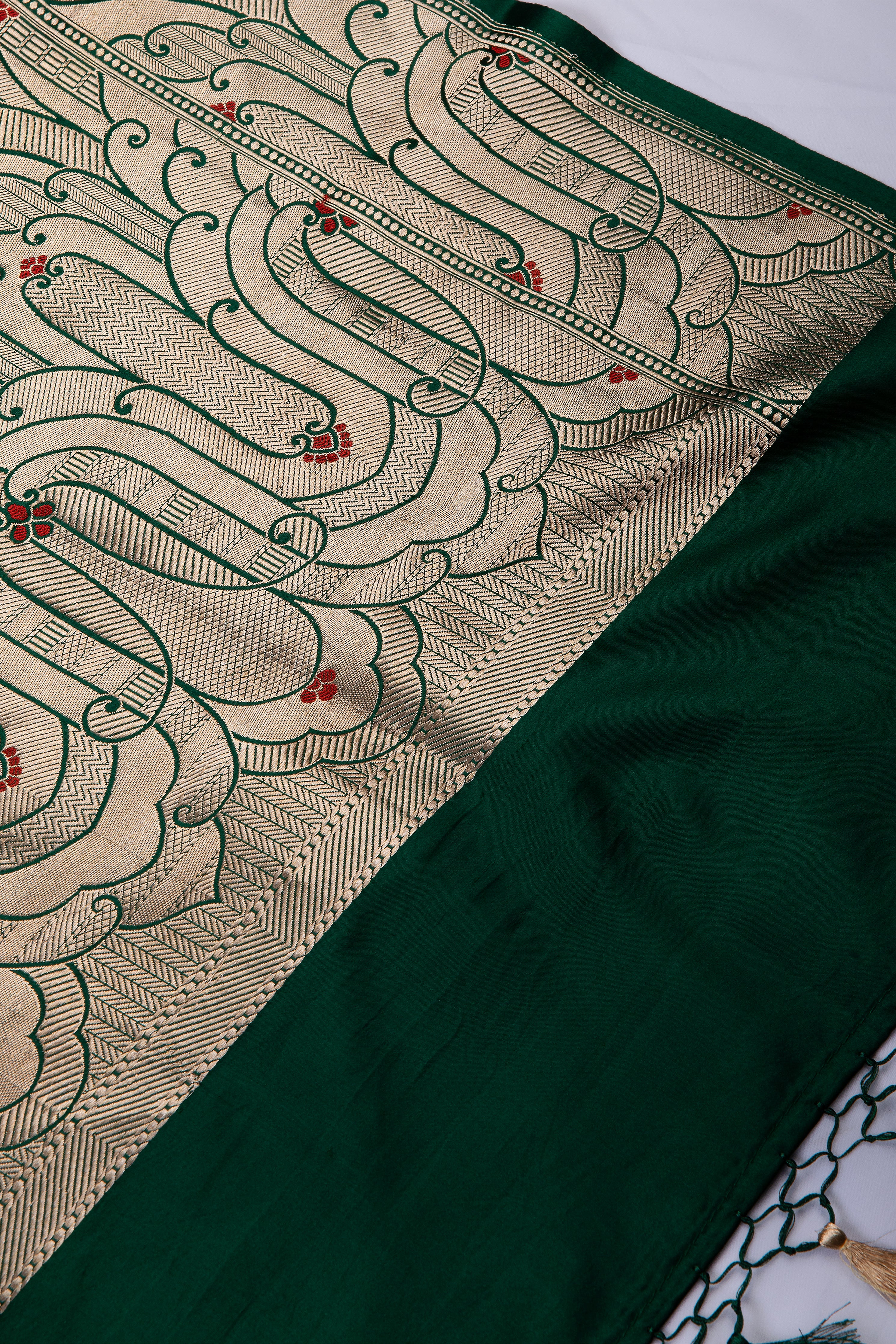 Bottle Green Banaras Silk Saree - Mokshaa