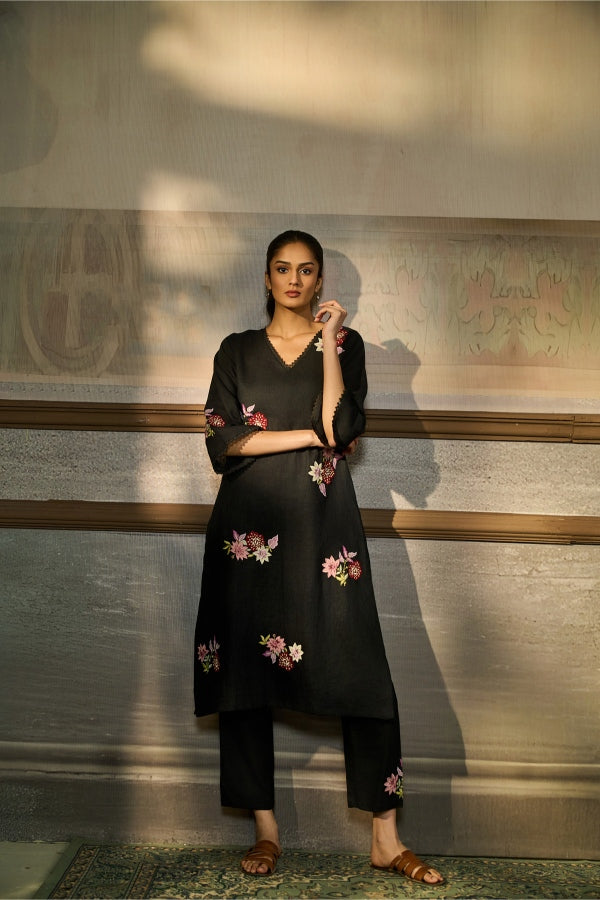 Black Floral Embroidered Kurta Set