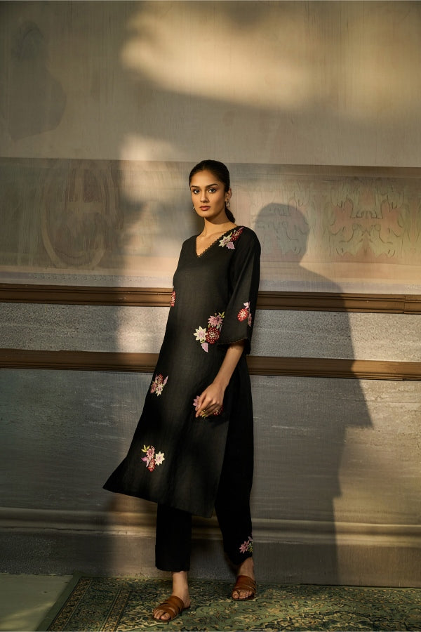 Black Floral Embroidered Kurta Set