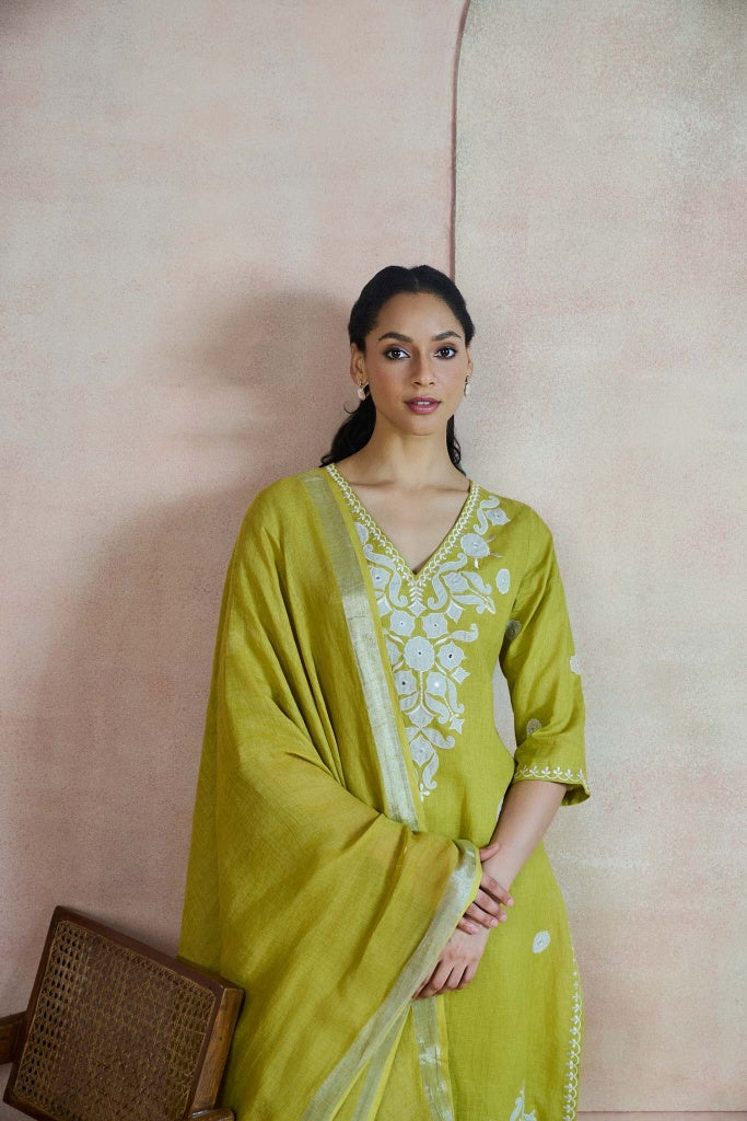Lime Olive Linen Kurta Set with Thread Embroidery and Appliqué