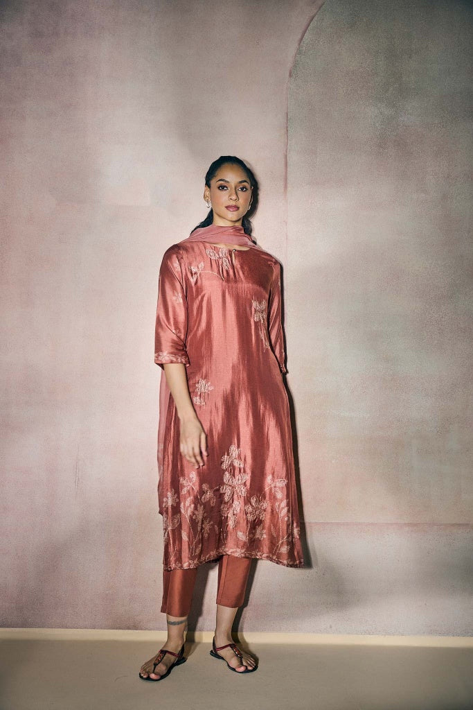 Rosewood Pink Muslin Kurta Set with Floral Print and Highlights
