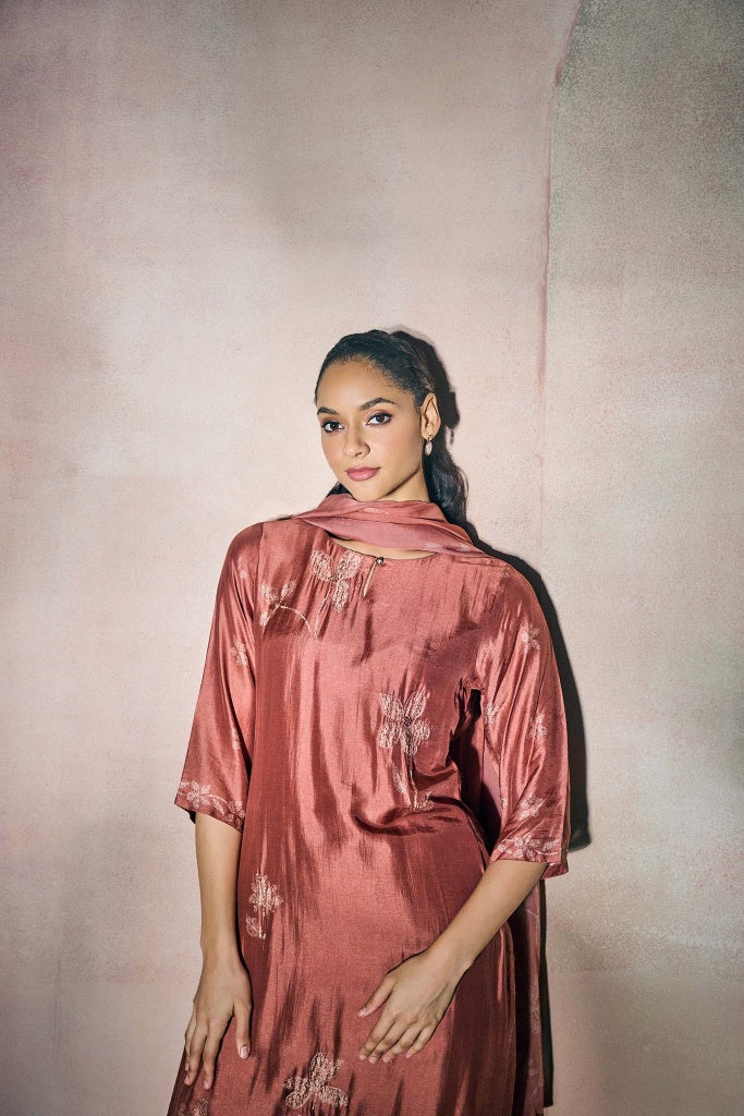 Rosewood Pink Muslin Kurta Set with Floral Print and Highlights