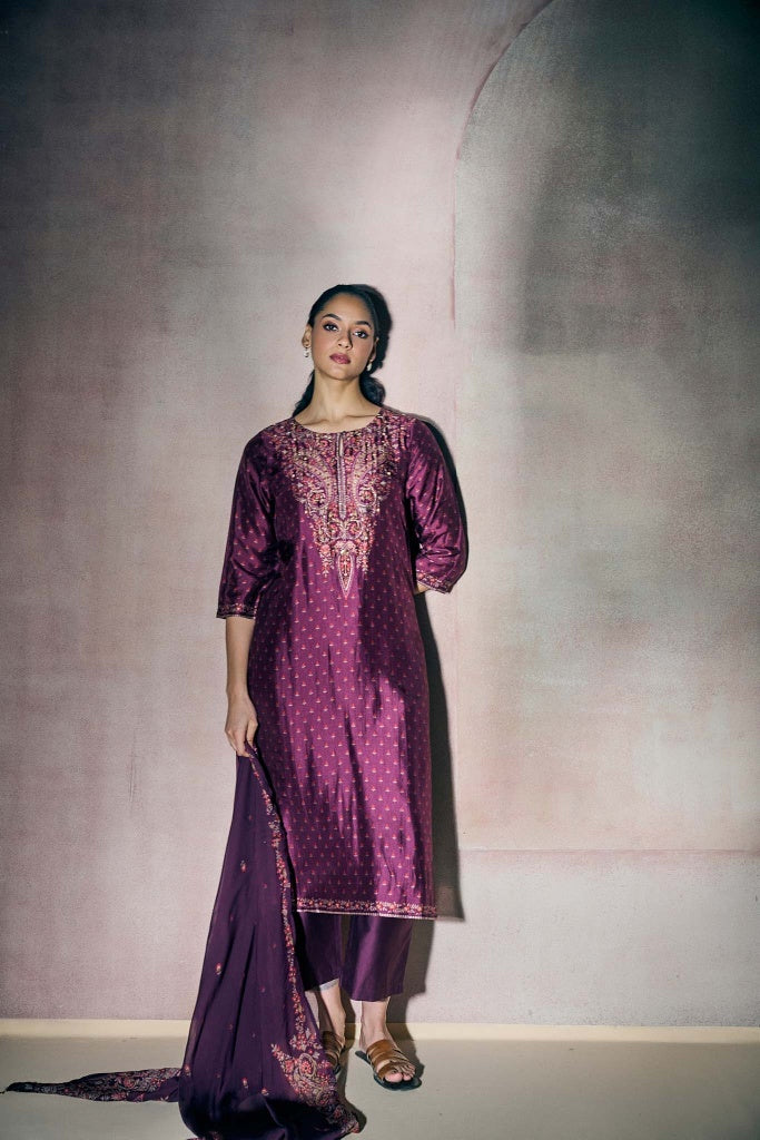 Plum Printed Silk Kurta Set with Paisley Thread Embroidery