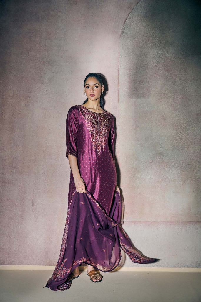 Plum Printed Silk Kurta Set with Paisley Thread Embroidery