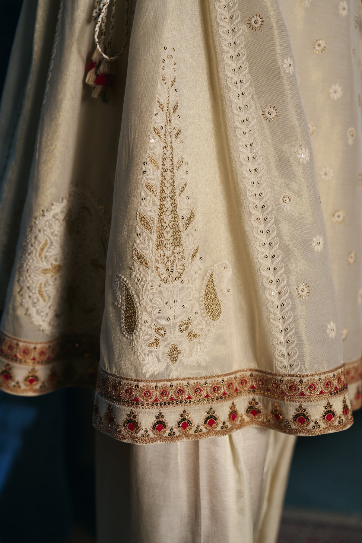 Ivory Tissue Chanderi Kurta Set with Chikankari Thread Work and Tulip Salwar