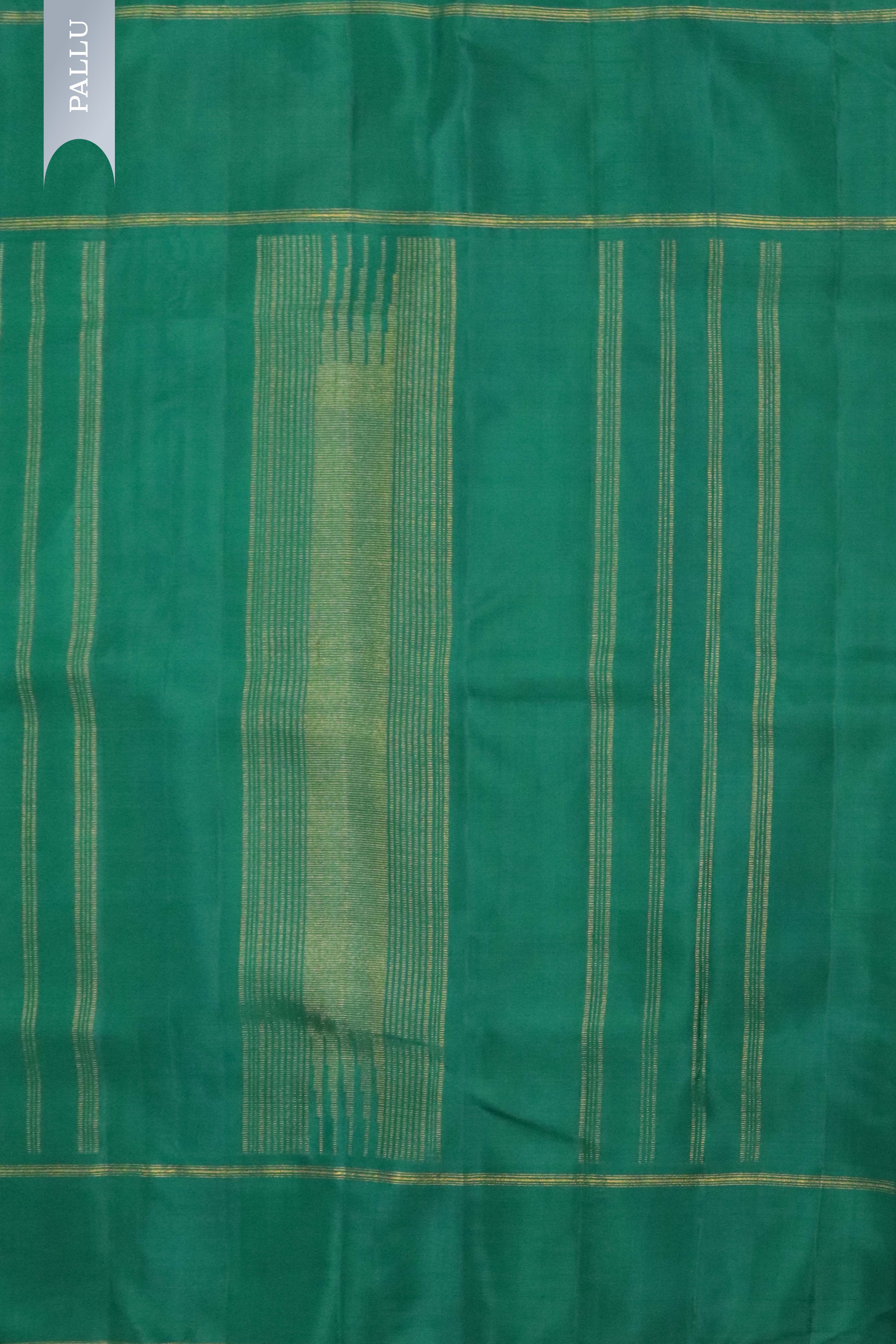 Green Kanchipuram Silk Saree with All-Over Checks & Contrast Silk Border