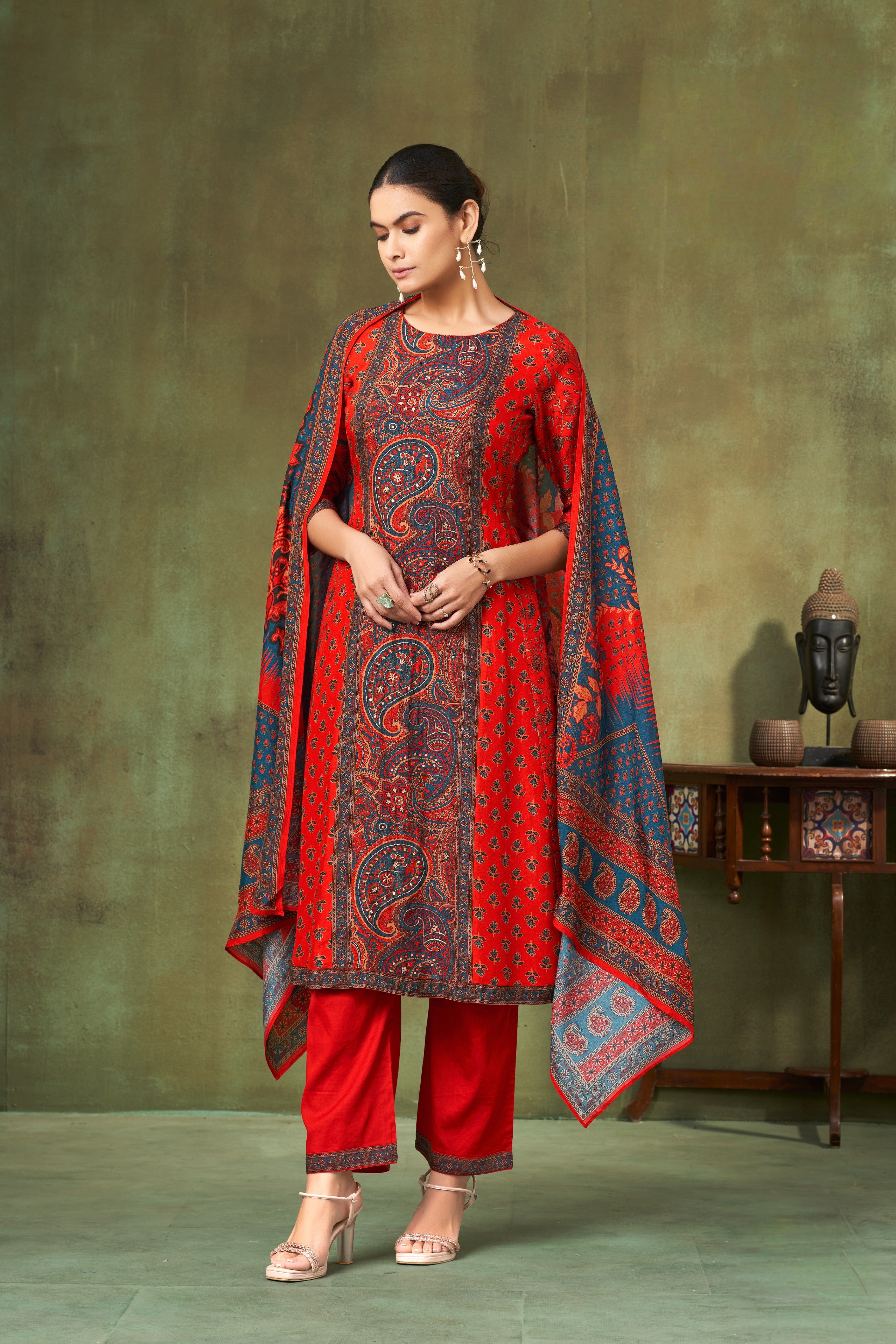 Crimson Printed Crepe Kurta Set with Contrast Paisley Dupatta