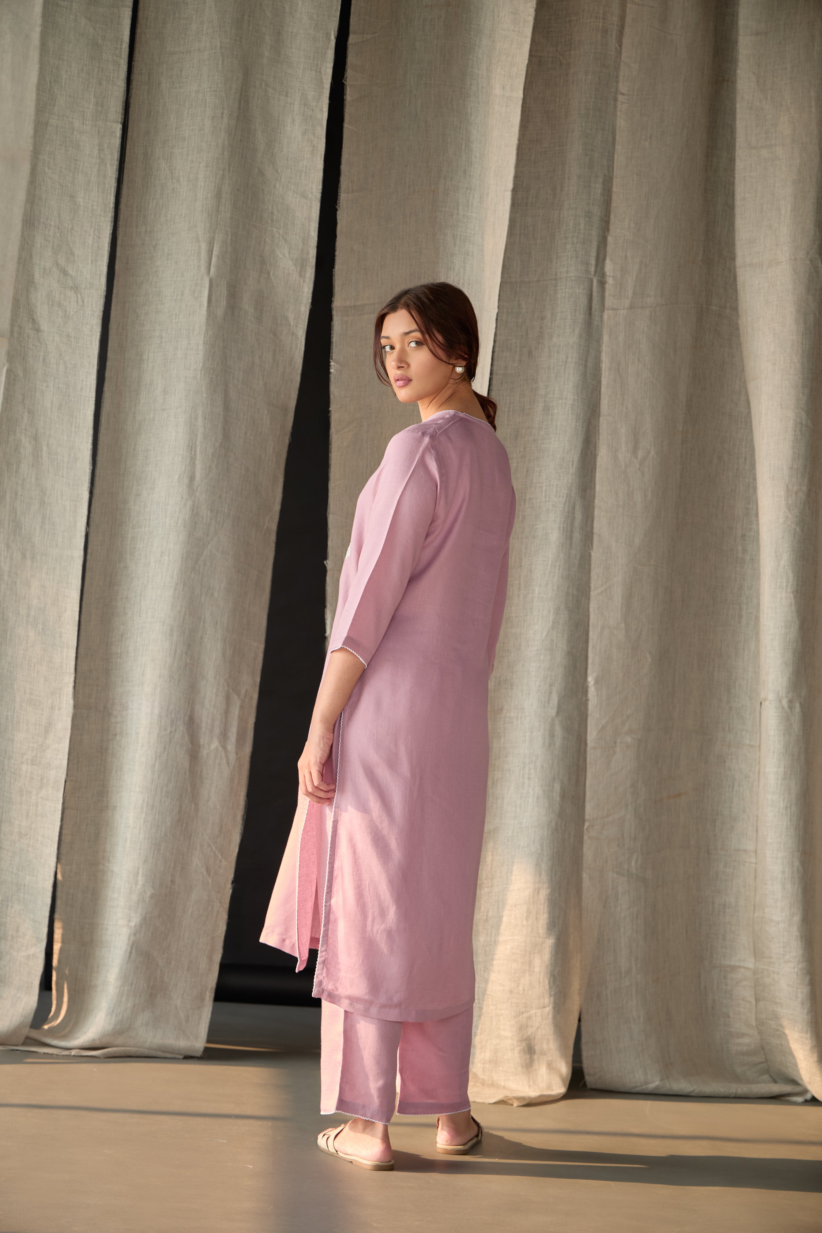 Blossom Pink Applique Linen Kurta Set - Mokshaa