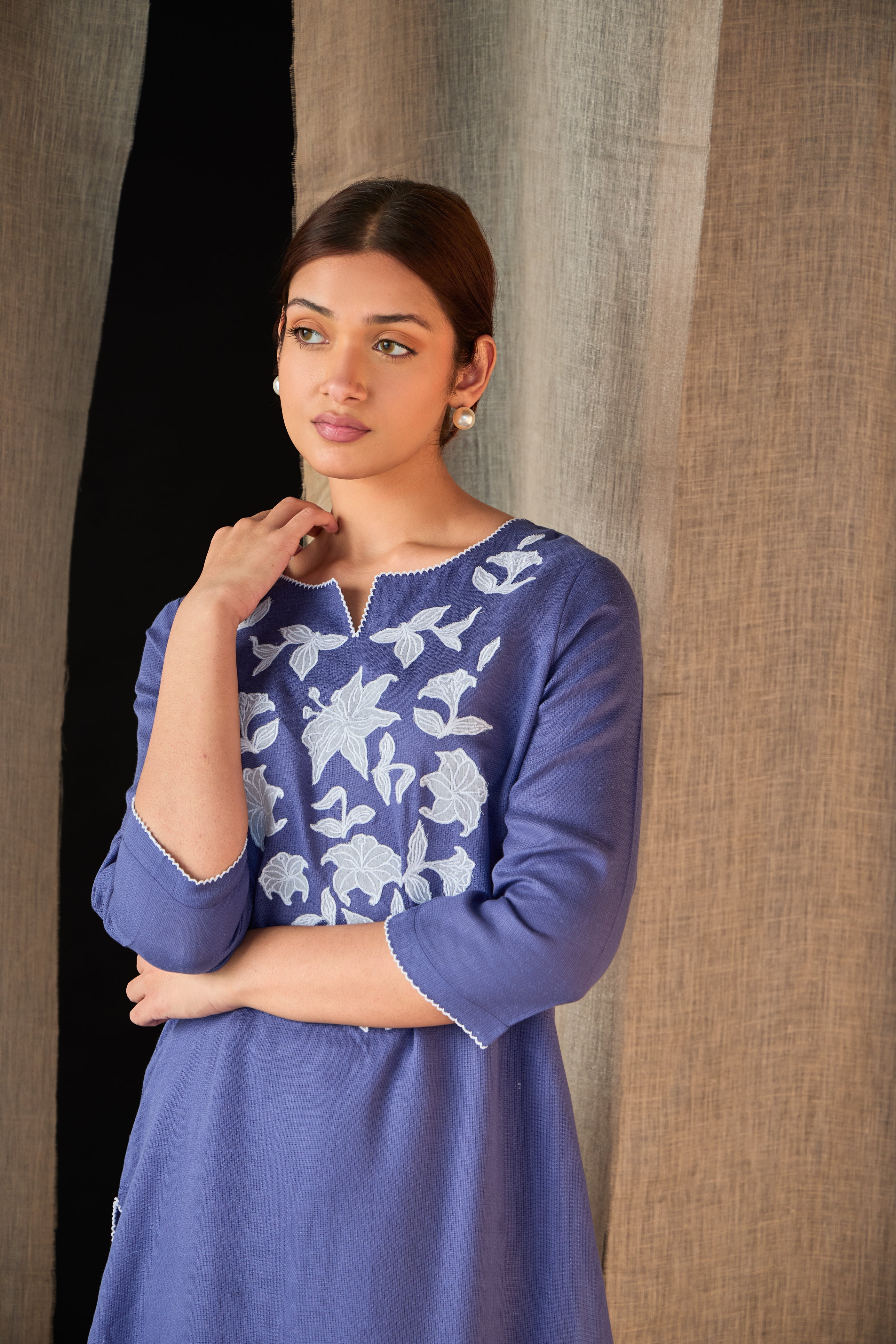 Dusk Linen Applique Kurta Set - Mokshaa