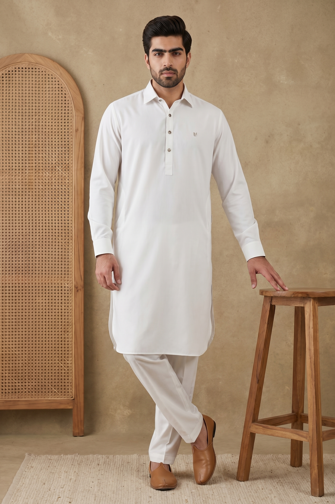 Cream Bom Mario Pathani Set