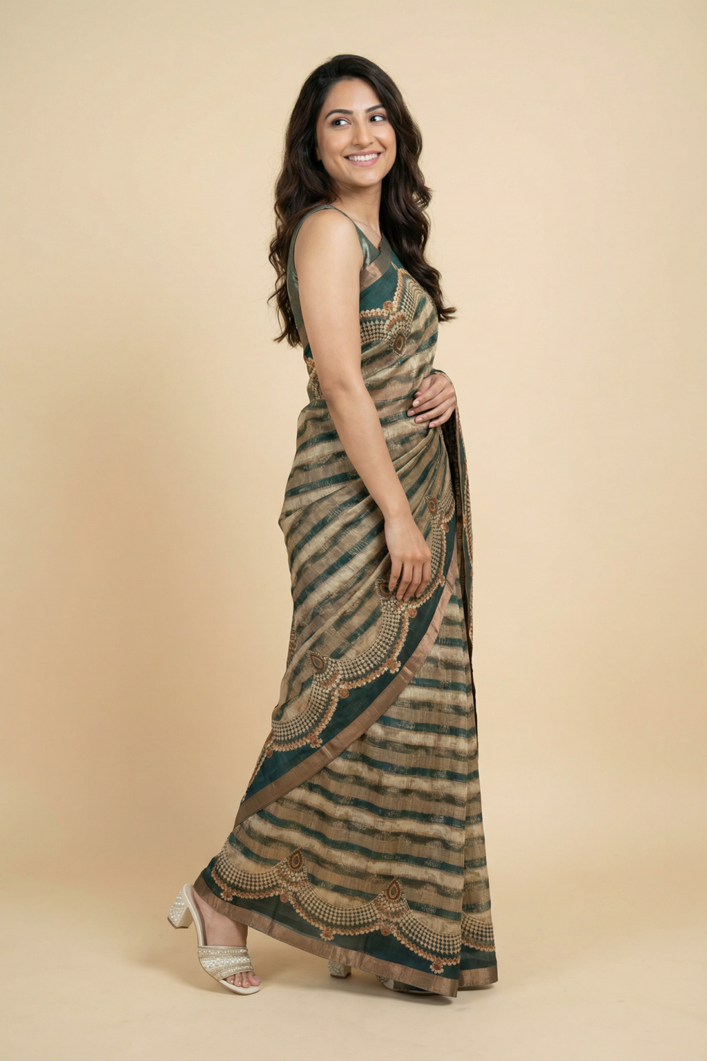 Green Tussar Silk Saree with All-Over Traditional Paisley Print