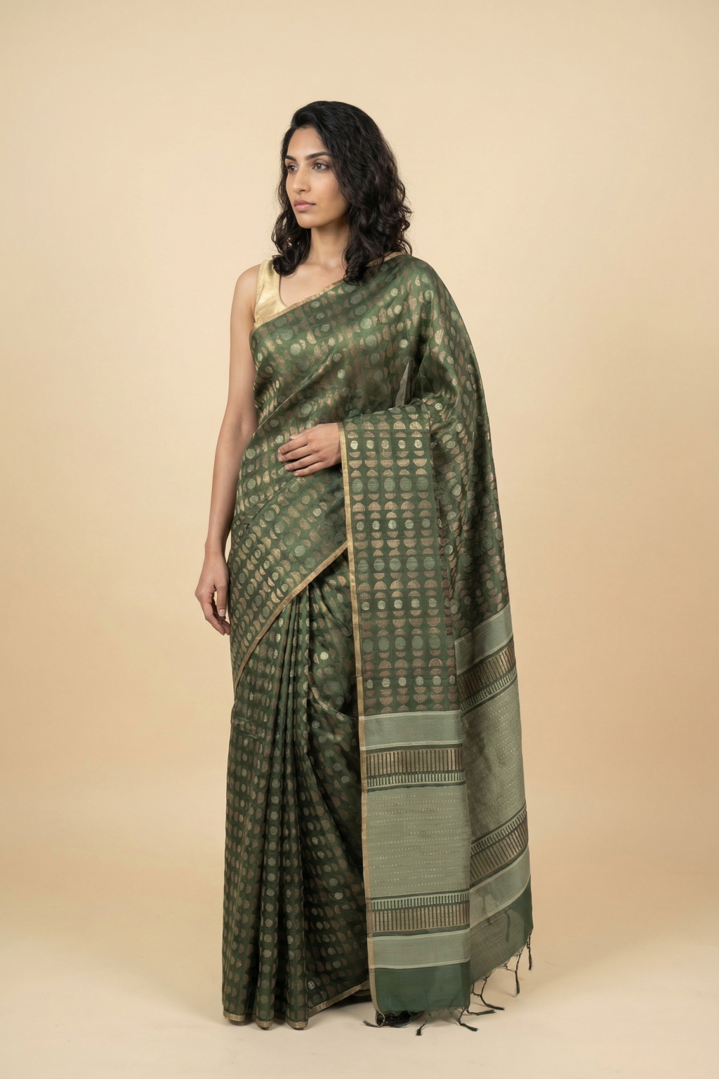 Deep Green Soft Silk Saree with Zari and Thread Motifs & Elegant Border
