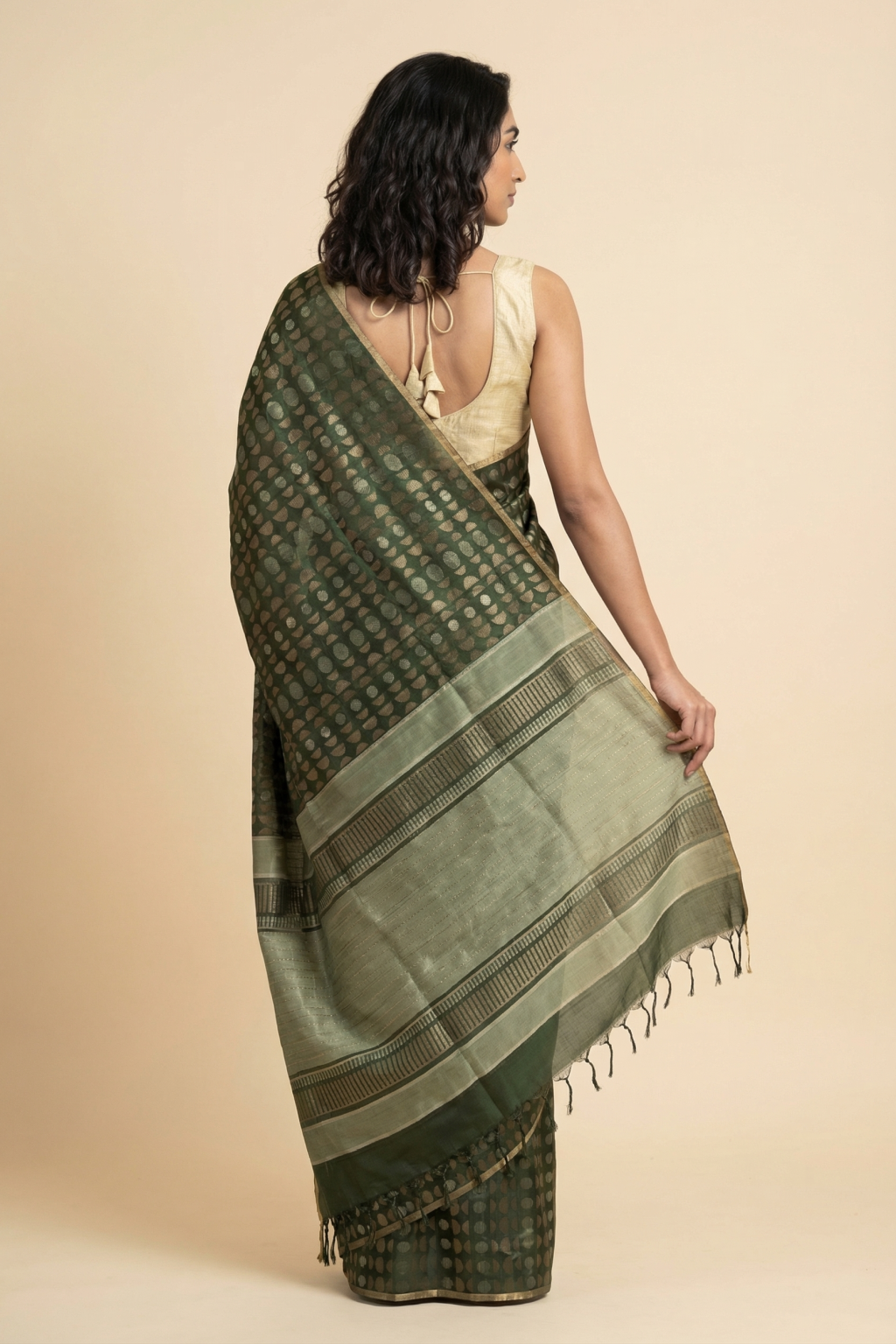 Deep Green Soft Silk Saree with Zari and Thread Motifs & Elegant Border