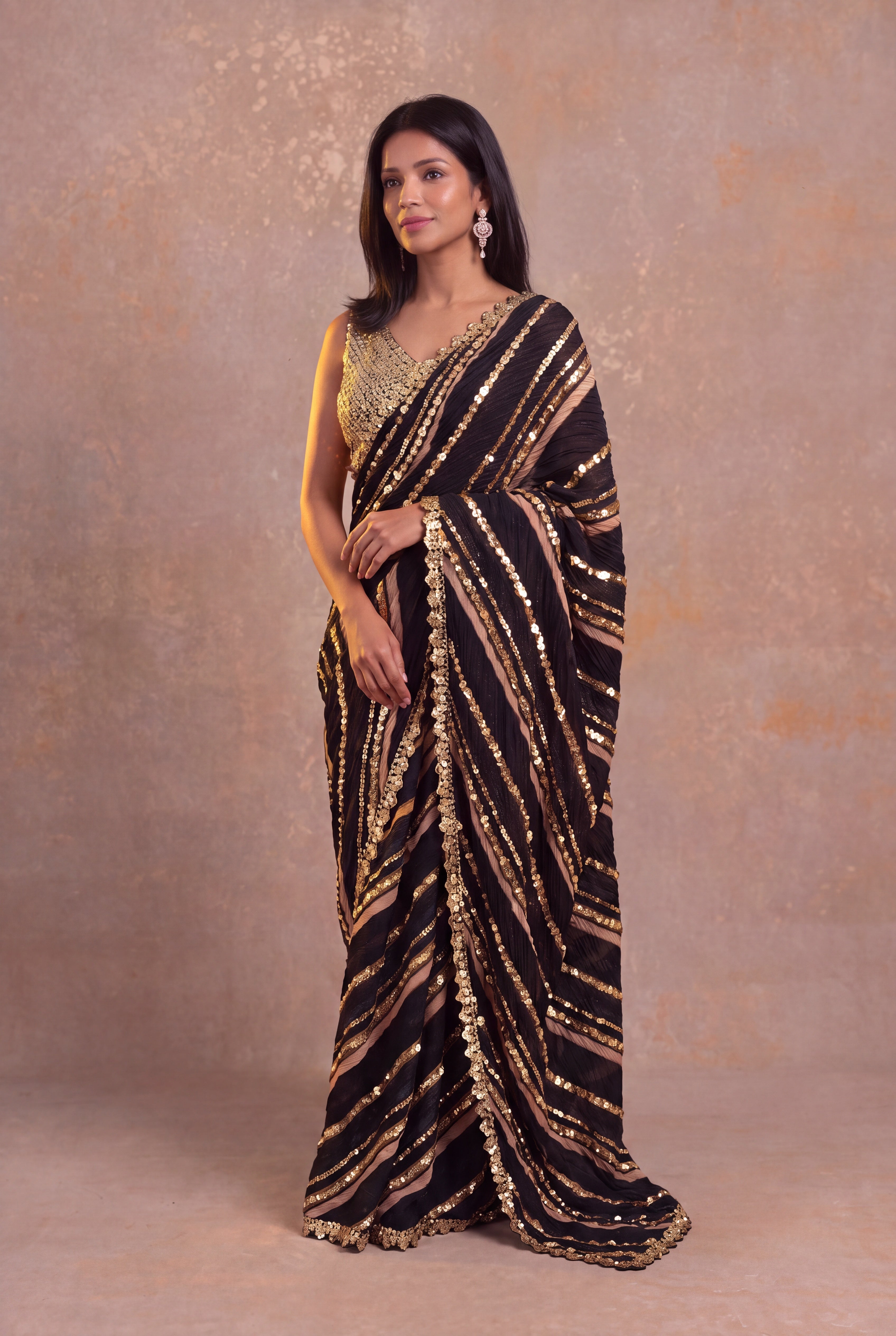 Black Crush Crepe Saree