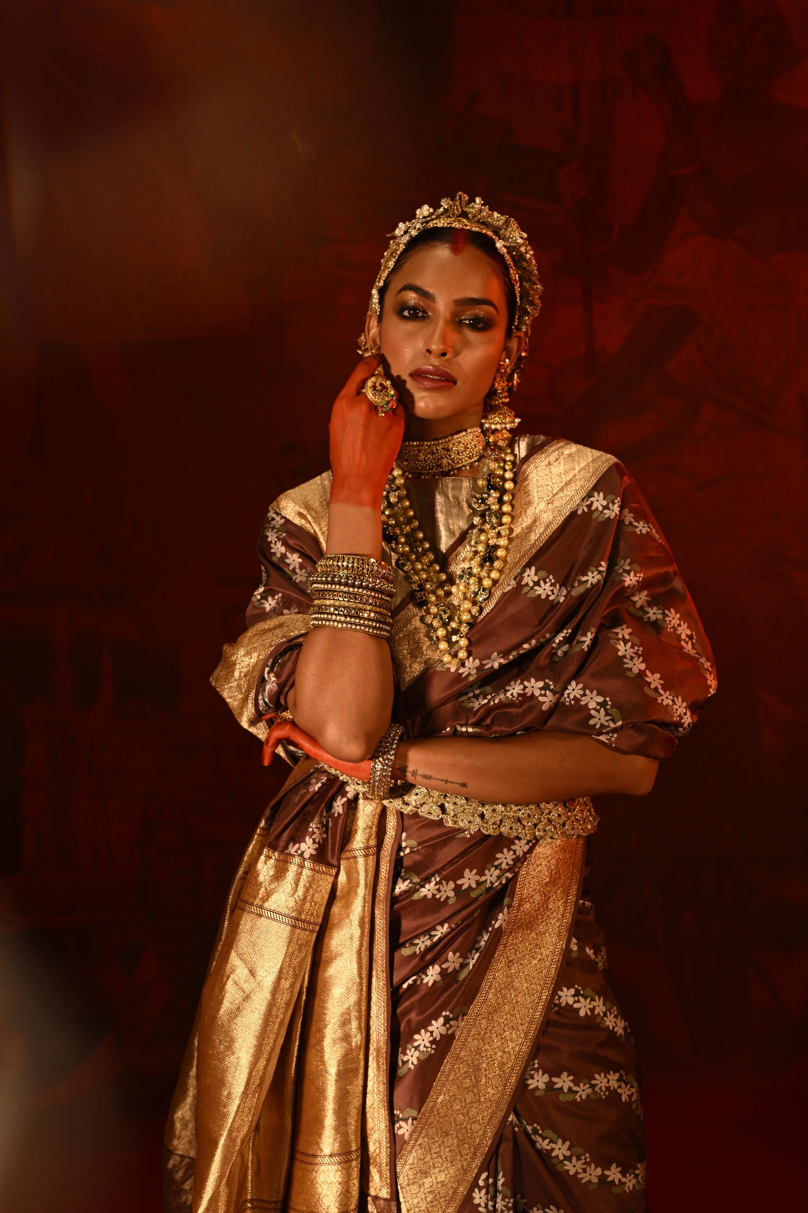 Chocolate Brown Banarasi Silk Saree with Multi-Thread Weaving & Zari Border